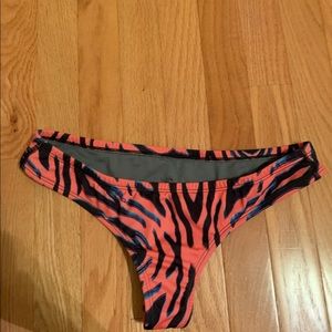 JOLYN DUKE BOTTOMS IN COLOR NEW